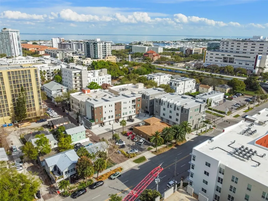 370 6th Street S St Petersburg FL 33701