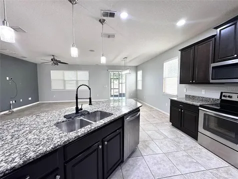 11860 Thatcher Avenue Orlando FL 32836