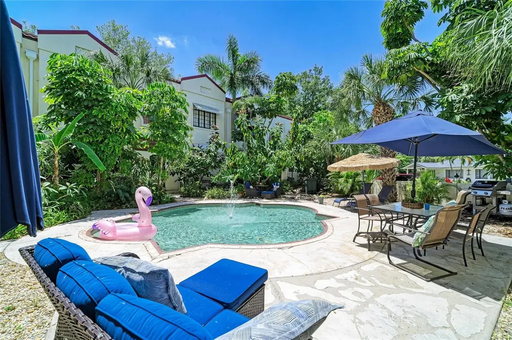 210 N 17th Street W Bradenton FL 34205