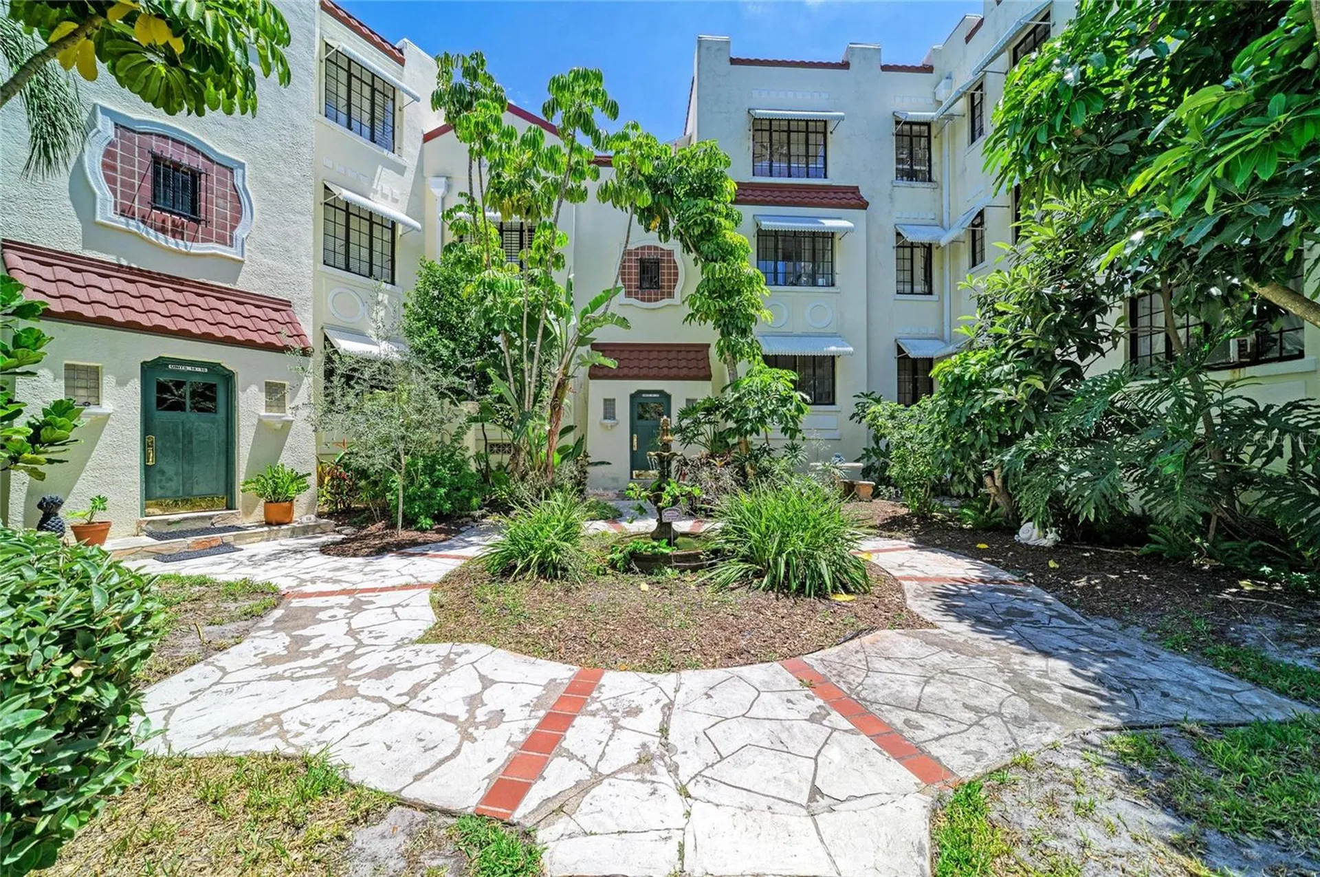 210 N 17th Street W Bradenton FL 34205