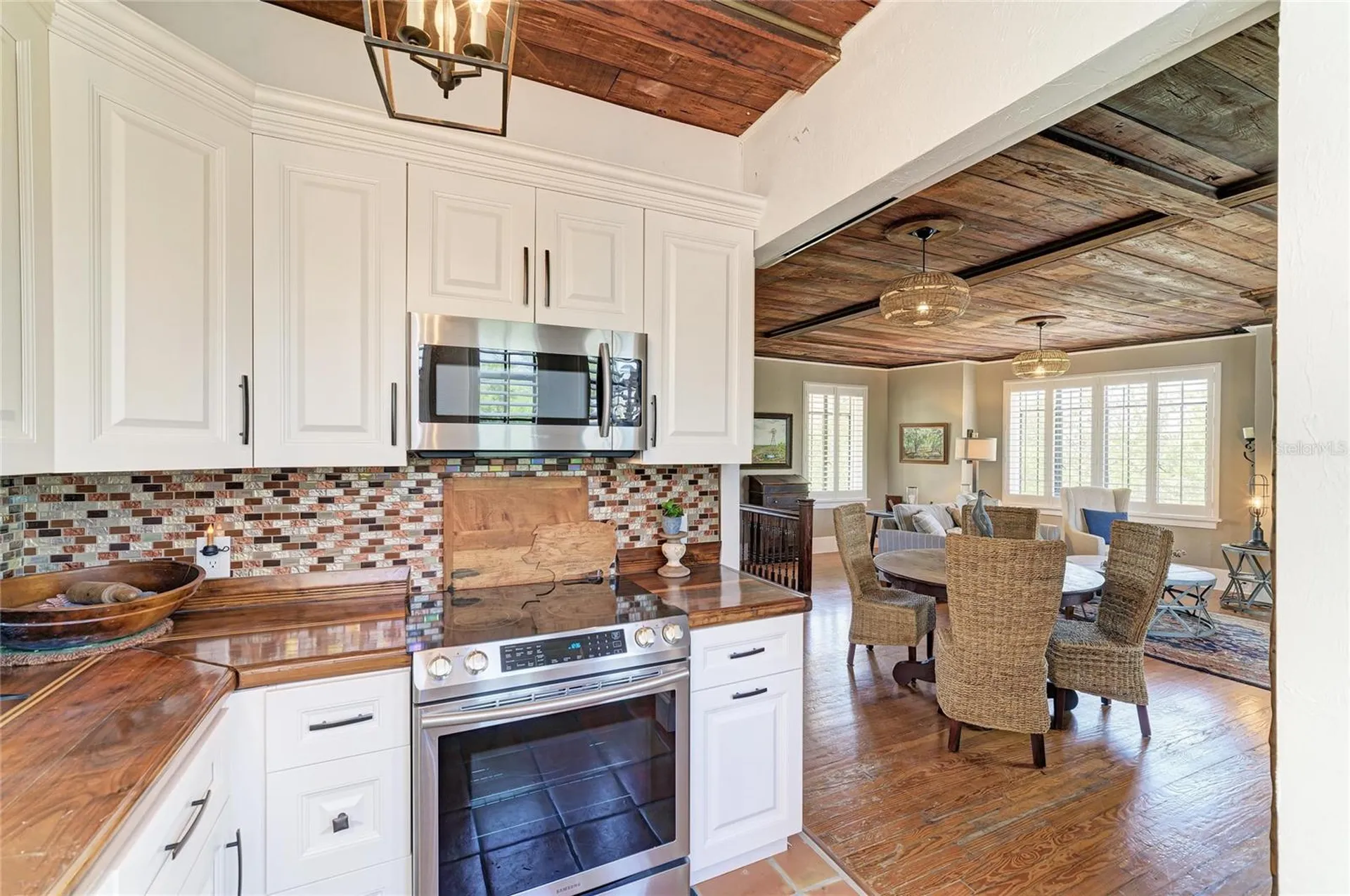 210 N 17th Street W Bradenton FL 34205