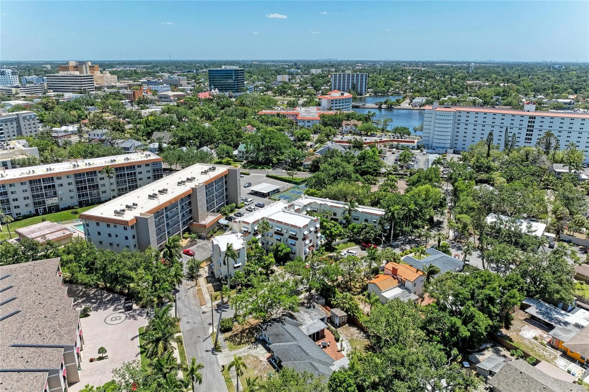 210 N 17th Street W Bradenton FL 34205