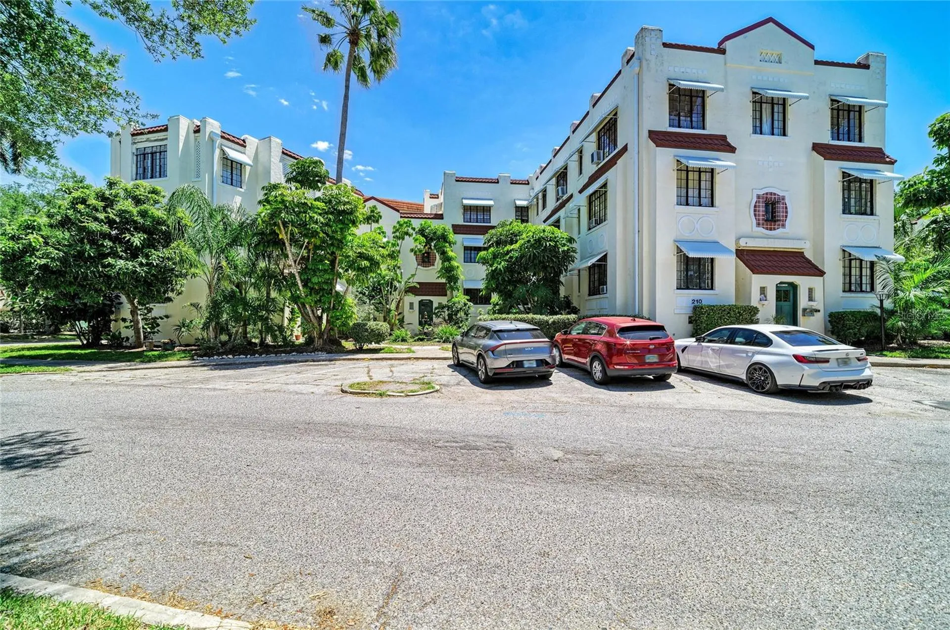 210 N 17th Street W Bradenton FL 34205