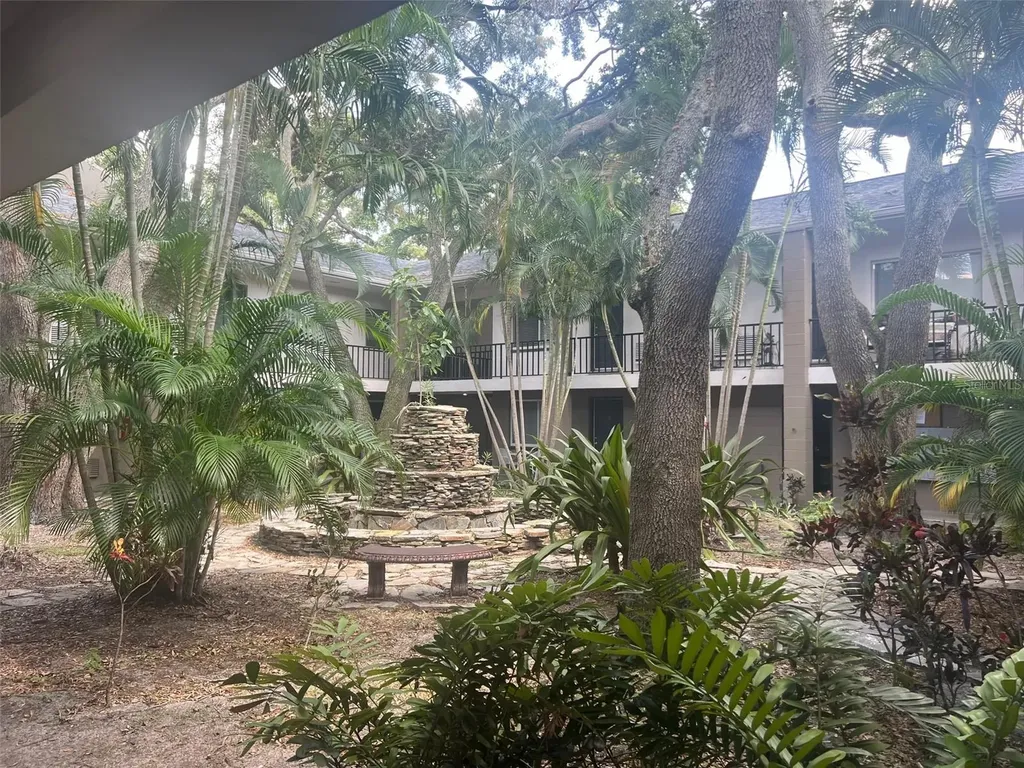 3914 W Neptune Street Tampa FL 33629