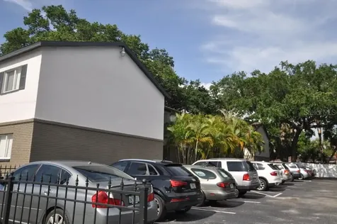 3914 W Neptune Street Tampa FL 33629