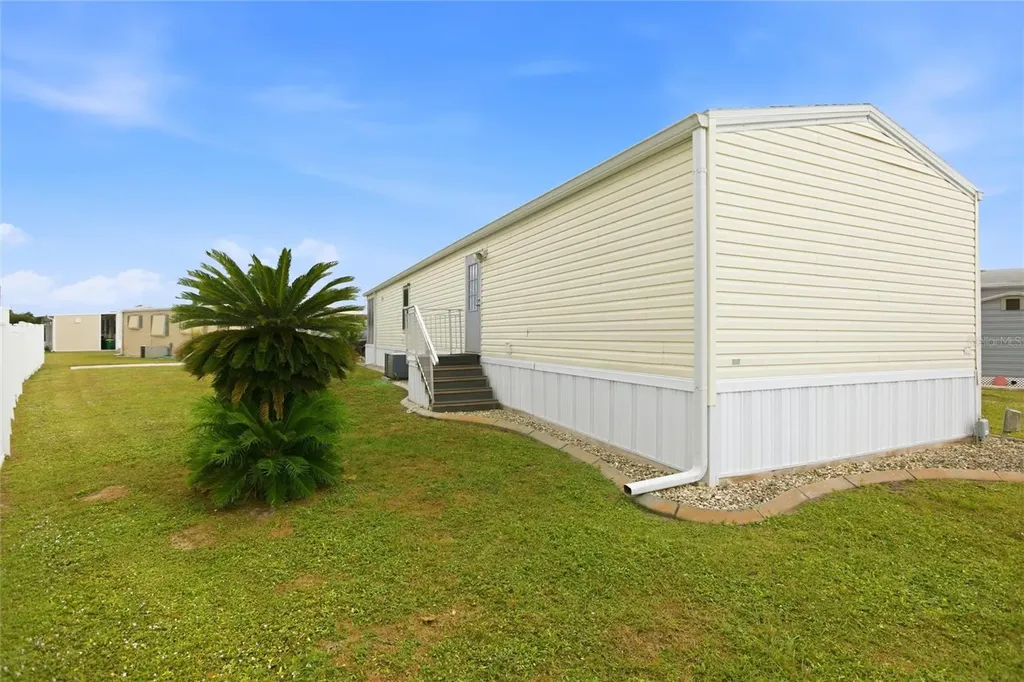15 N Cardinal Punta Gorda FL 33950