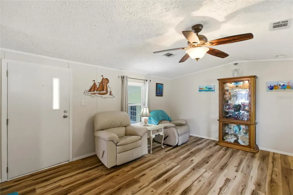 15 N Cardinal Punta Gorda FL 33950