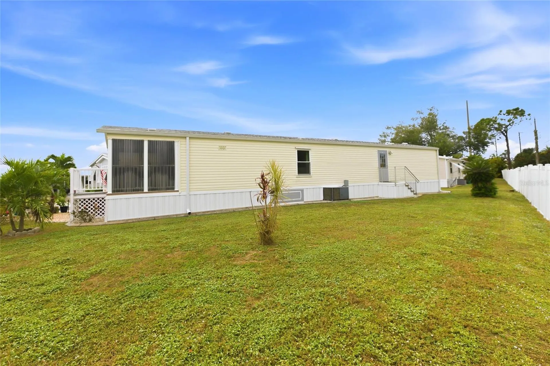 15 N Cardinal Punta Gorda FL 33950