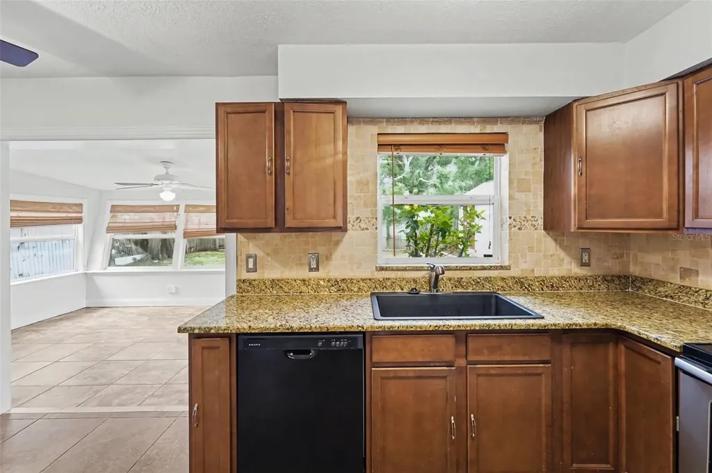 5529 57th Avenue N St Petersburg FL 33709