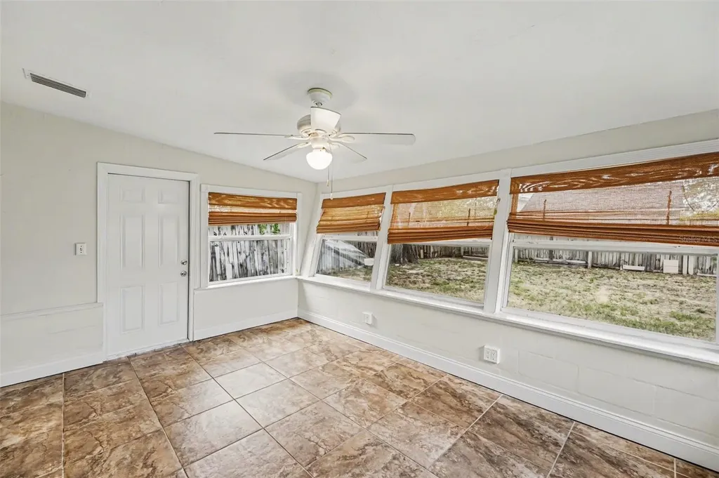 5529 57th Avenue N St Petersburg FL 33709