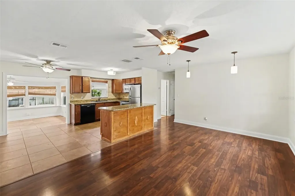 5529 57th Avenue N St Petersburg FL 33709