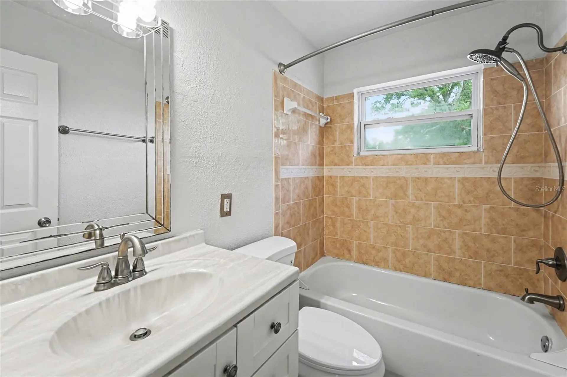 5529 57th Avenue N St Petersburg FL 33709