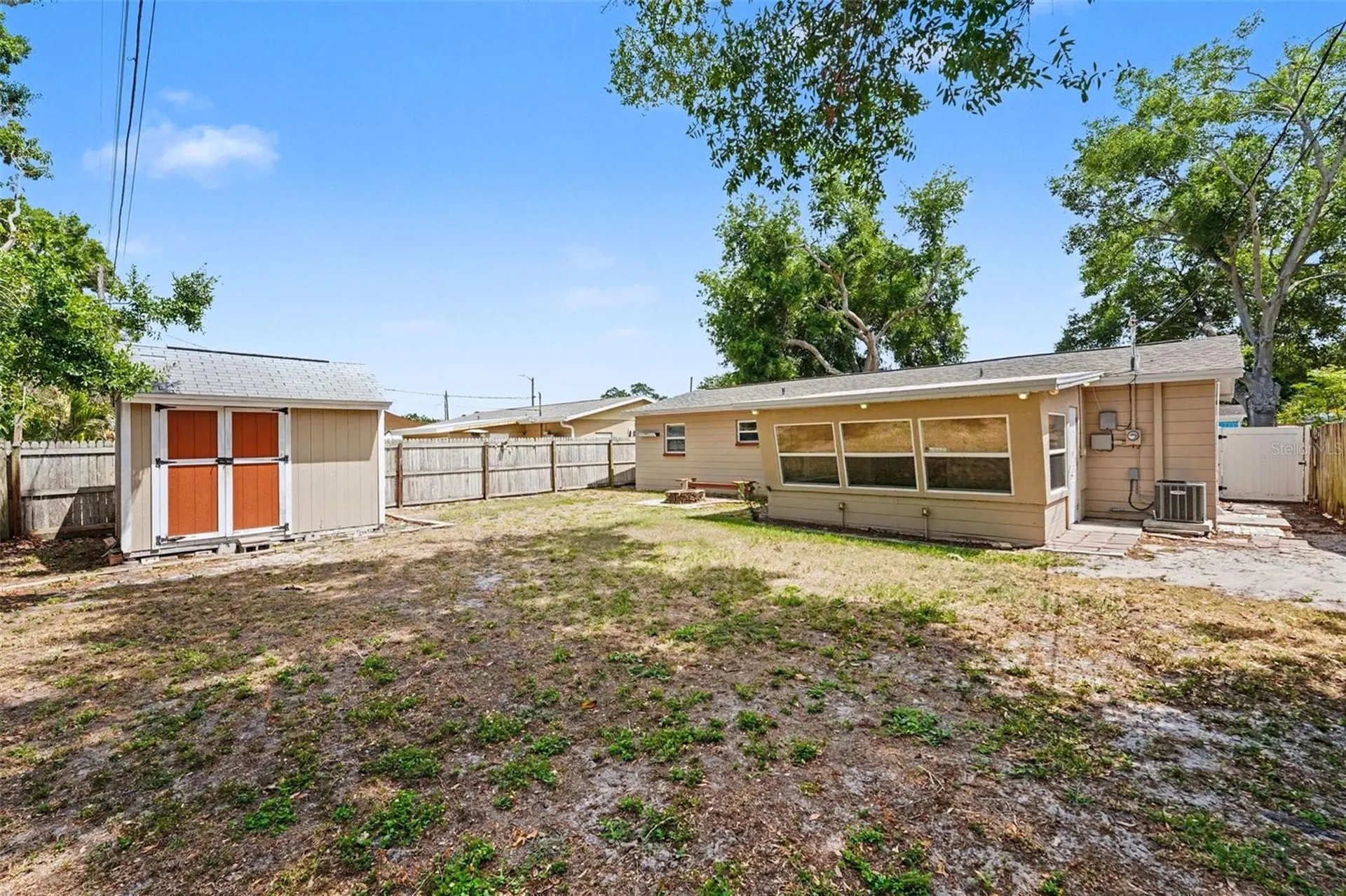 5529 57th Avenue N St Petersburg FL 33709