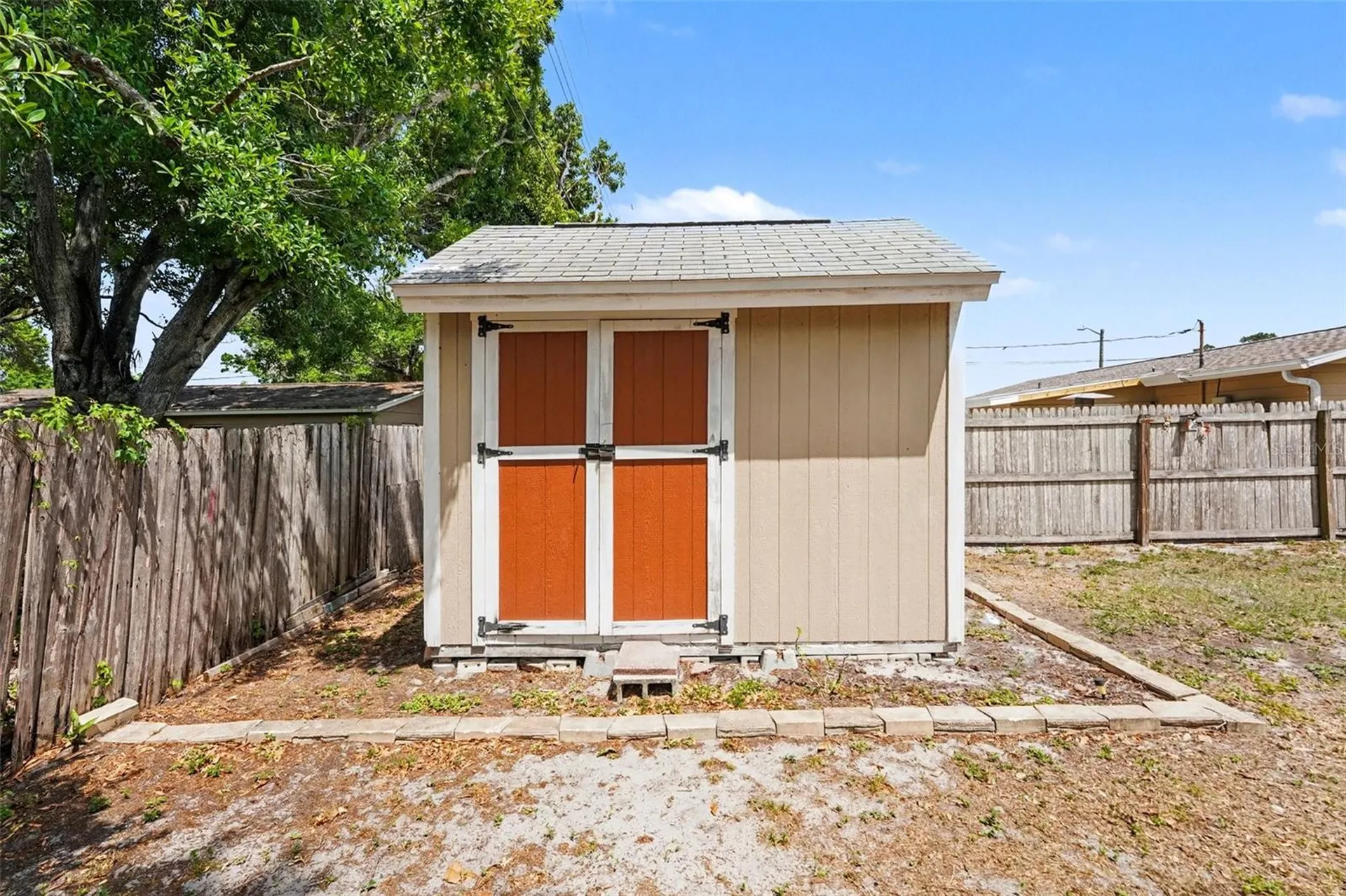 5529 57th Avenue N St Petersburg FL 33709