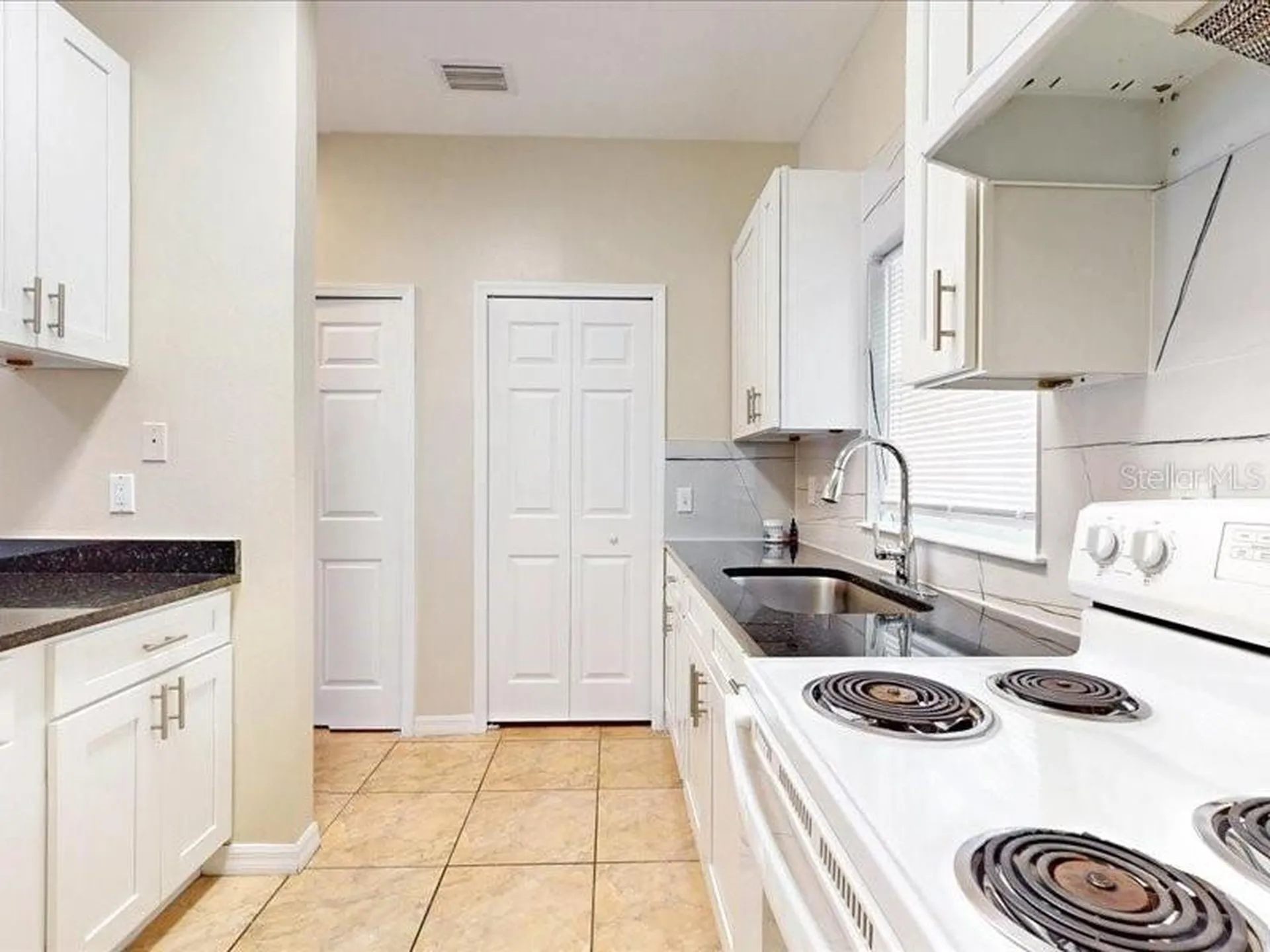 206 Majors Lane Kissimmee FL 34743