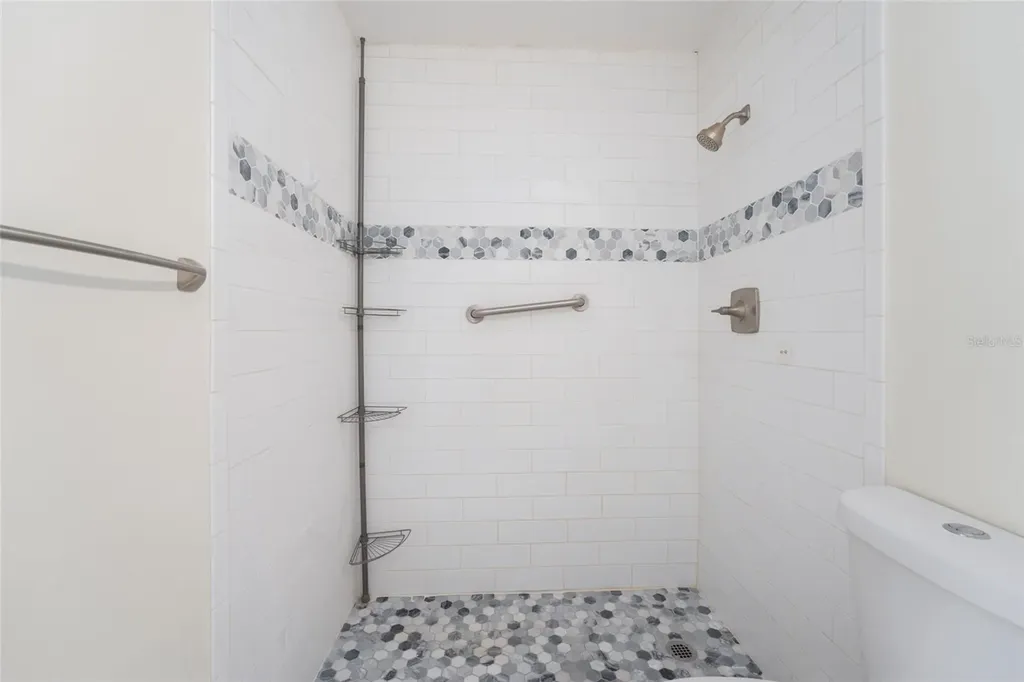 1868 NE 127th Place Anthony FL 32617