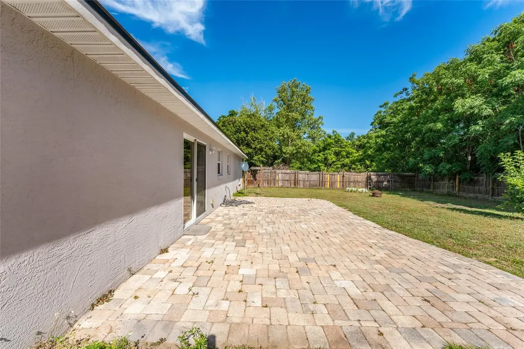 1868 NE 127th Place Anthony FL 32617