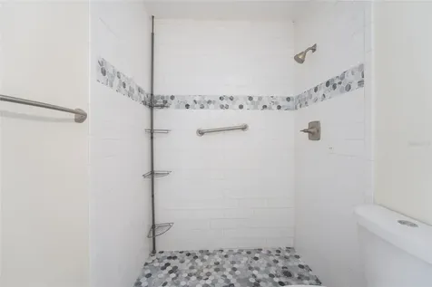 1868 NE 127th Place Anthony FL 32617