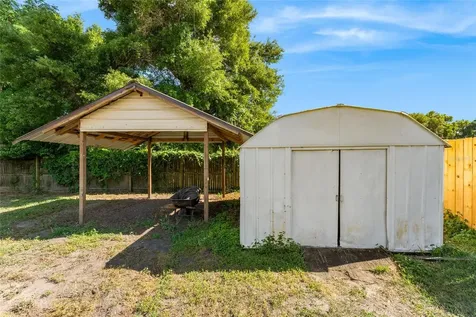 1868 NE 127th Place Anthony FL 32617