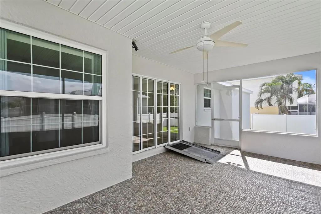 4291 53rd Avenue S St Petersburg FL 33711