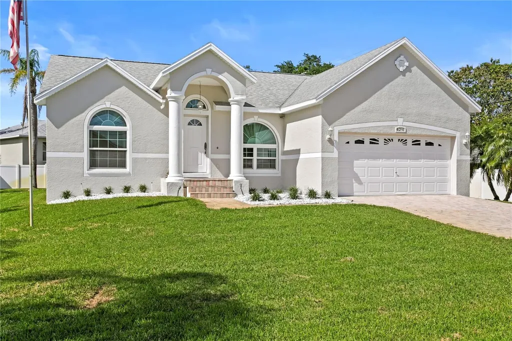4291 53rd Avenue S St Petersburg FL 33711