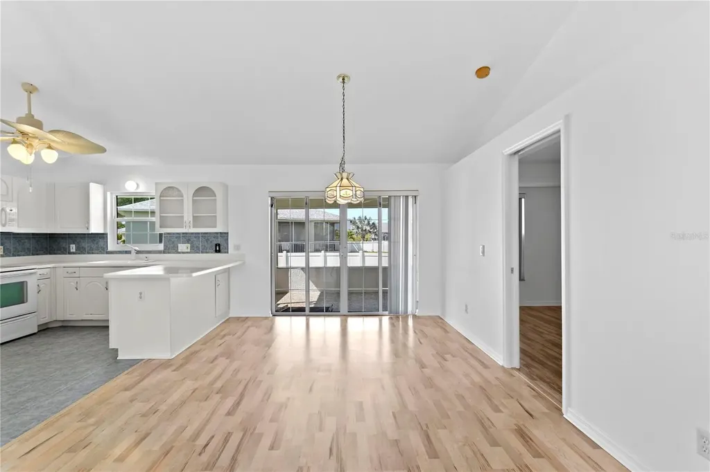 4291 53rd Avenue S St Petersburg FL 33711