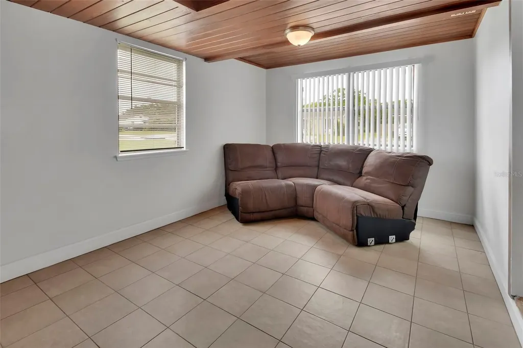 44 Narcissus Drive Debary FL 32713