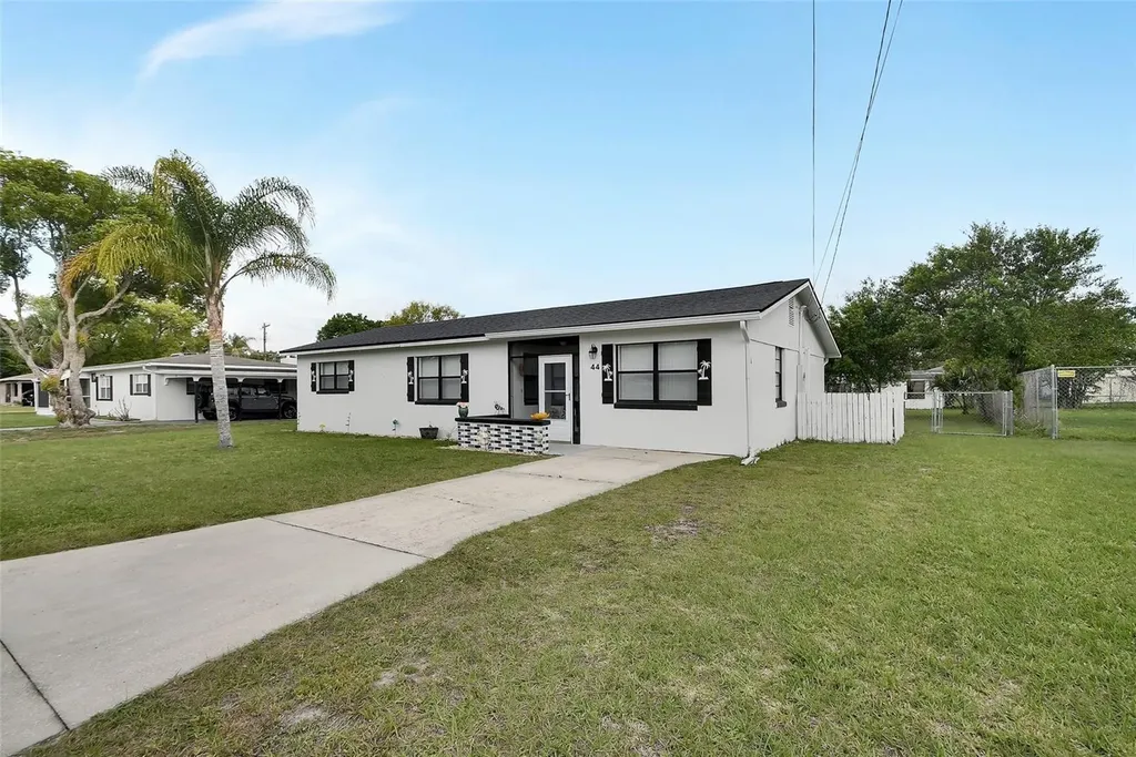 44 Narcissus Drive Debary FL 32713
