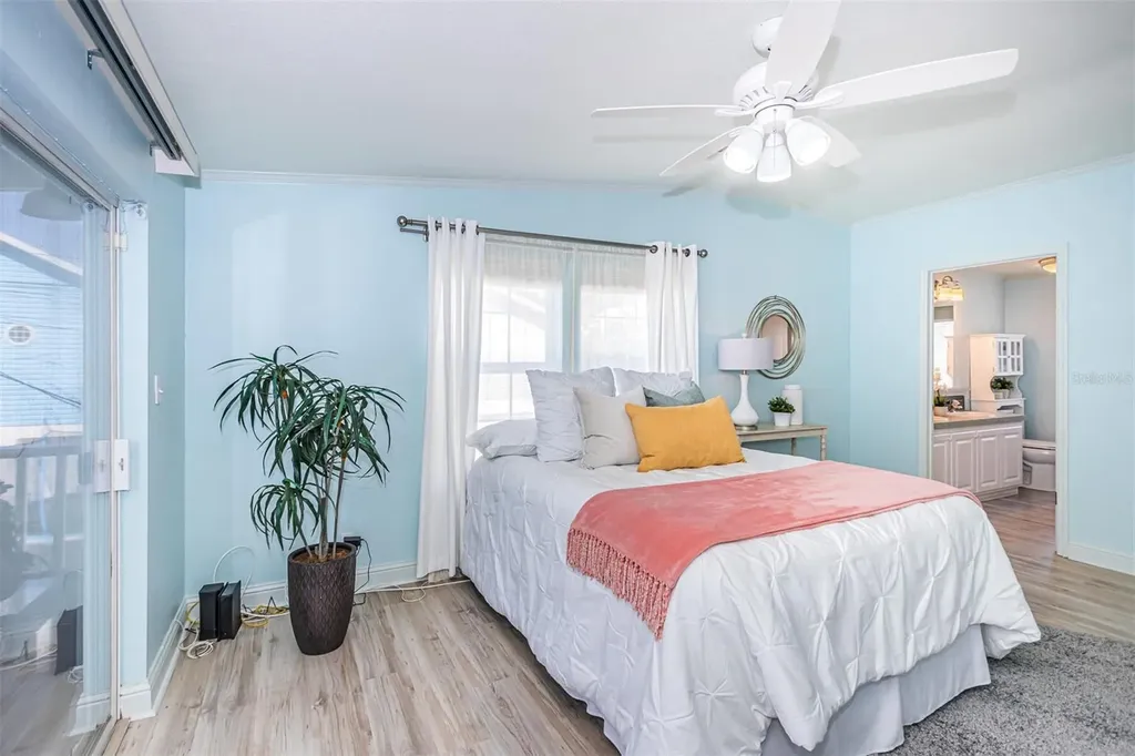 2921 Dupont Street S Gulfport FL 33707