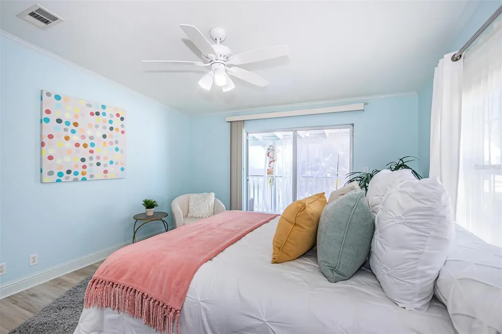 2921 Dupont Street S Gulfport FL 33707