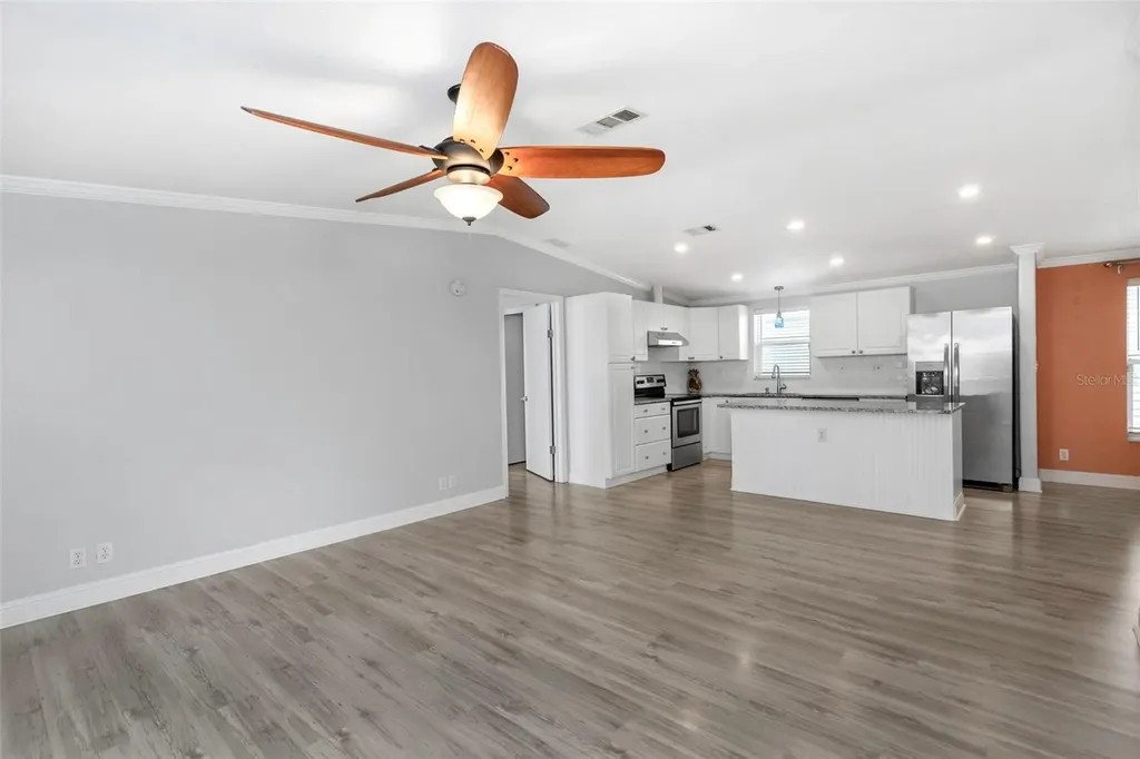 2921 Dupont Street S Gulfport FL 33707