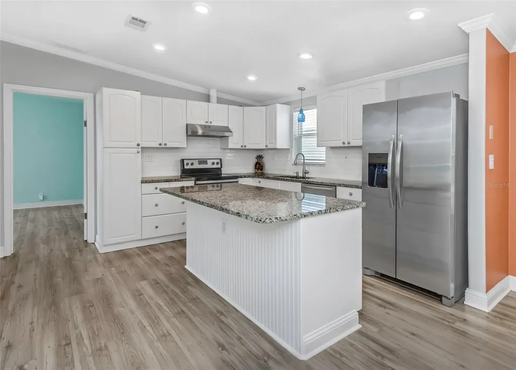 2921 Dupont Street S Gulfport FL 33707
