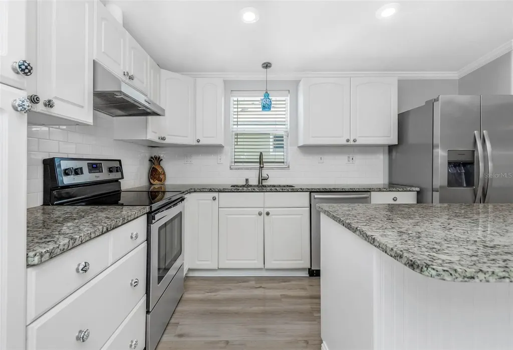 2921 Dupont Street S Gulfport FL 33707
