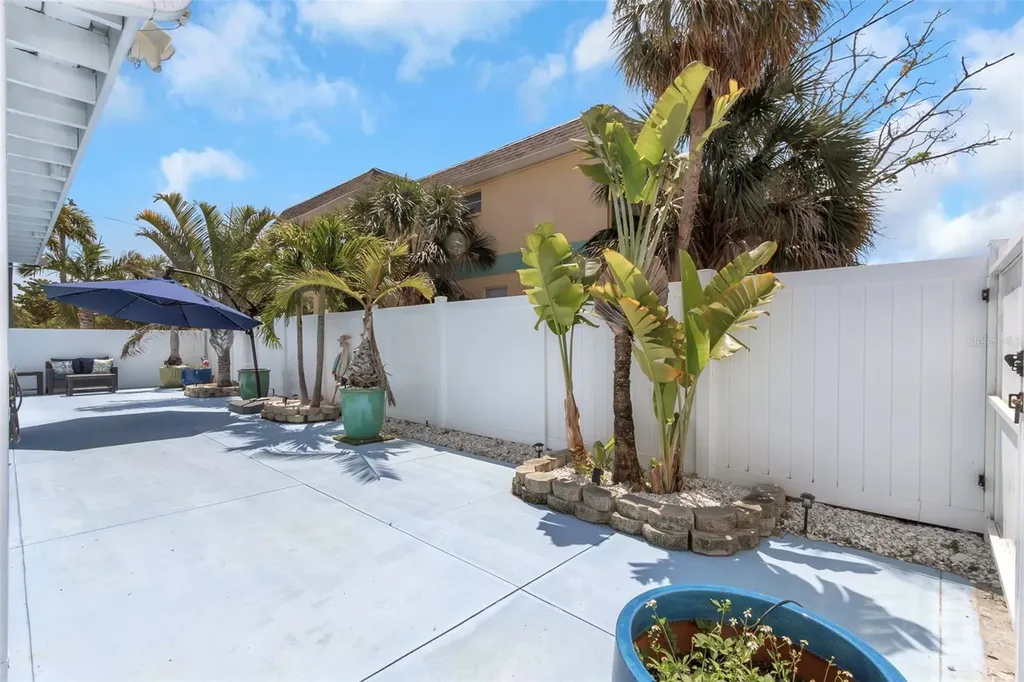 2921 Dupont Street S Gulfport FL 33707