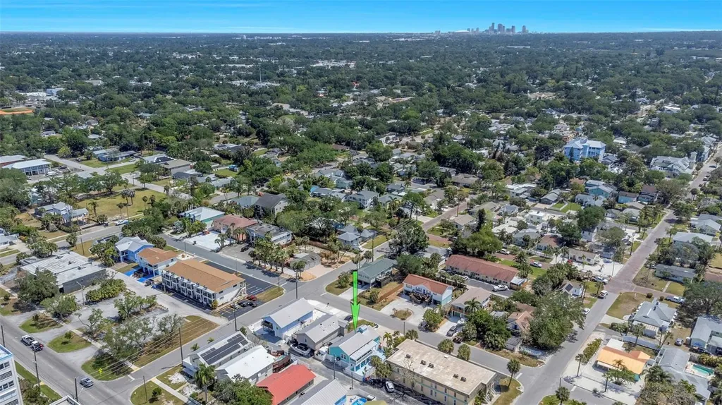 2921 Dupont Street S Gulfport FL 33707