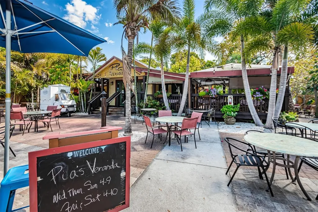 2921 Dupont Street S Gulfport FL 33707