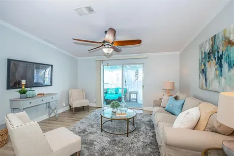 2921 Dupont Street S Gulfport FL 33707