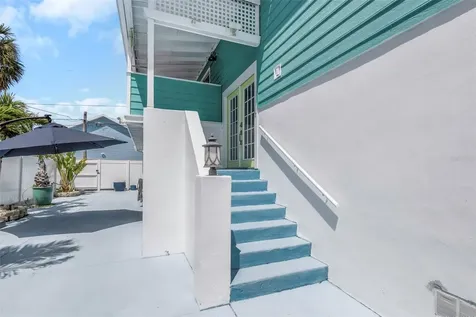 2921 Dupont Street S Gulfport FL 33707