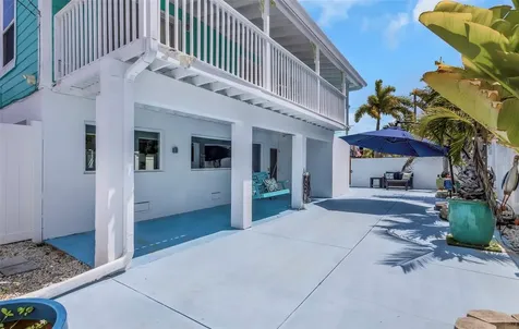 2921 Dupont Street S Gulfport FL 33707