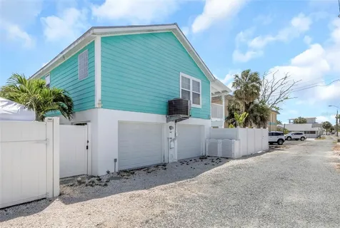 2921 Dupont Street S Gulfport FL 33707