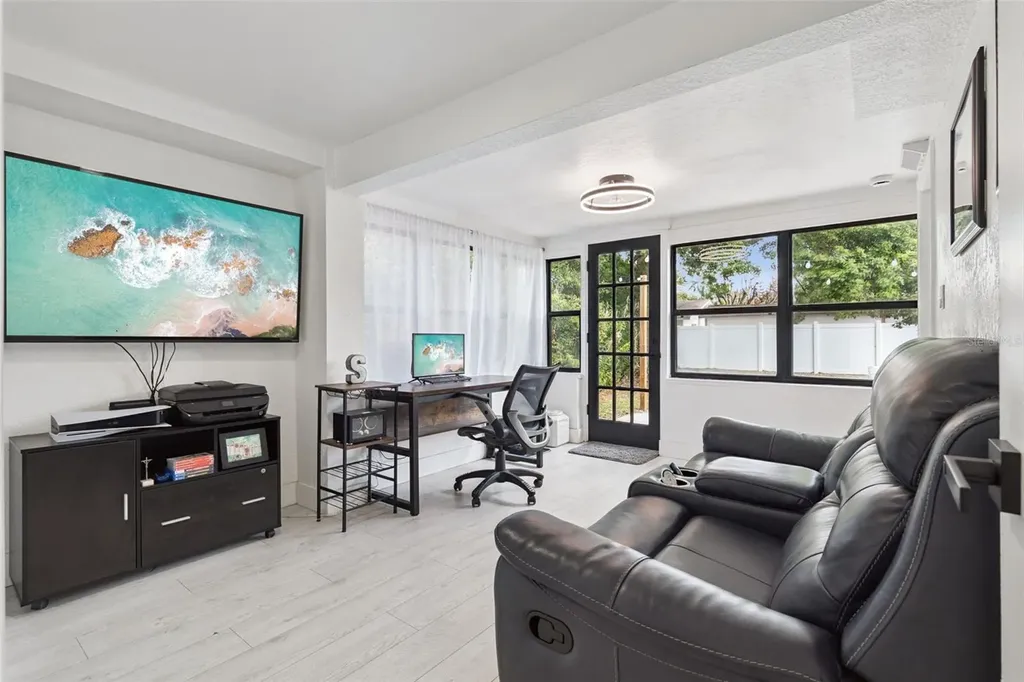 1915 Weber Street Orlando FL 32803