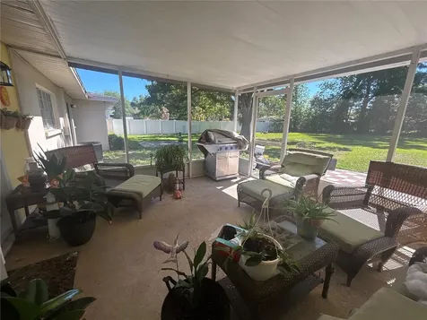 1507 Meadowridge Drive Valrico FL 33596