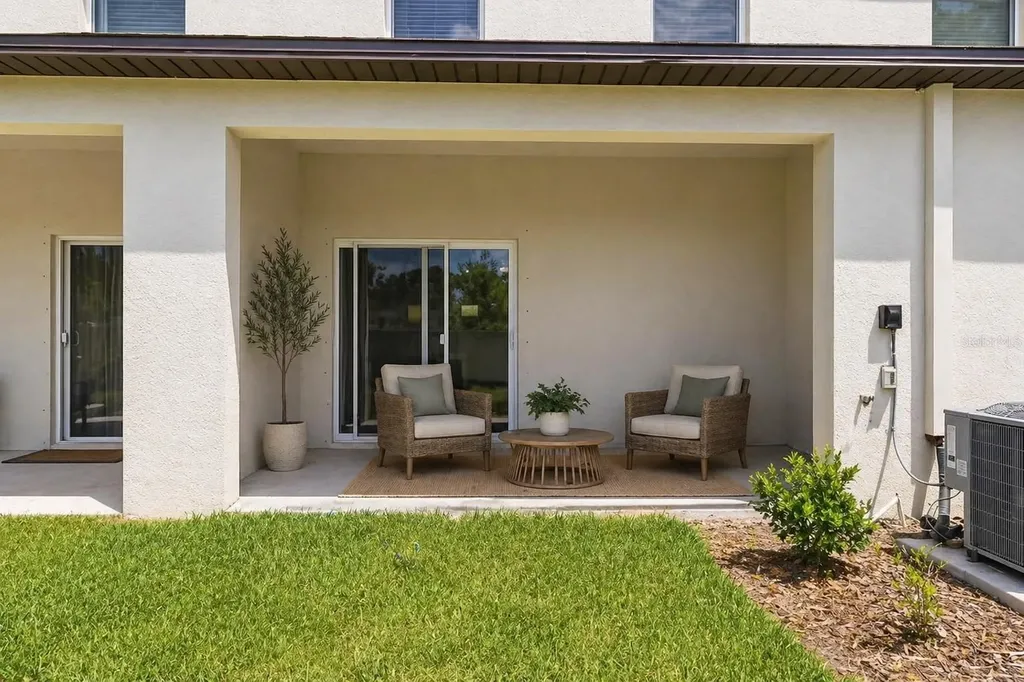 2549 Sunray Venus Way Ruskin FL 33570