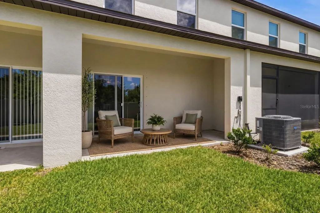2549 Sunray Venus Way Ruskin FL 33570