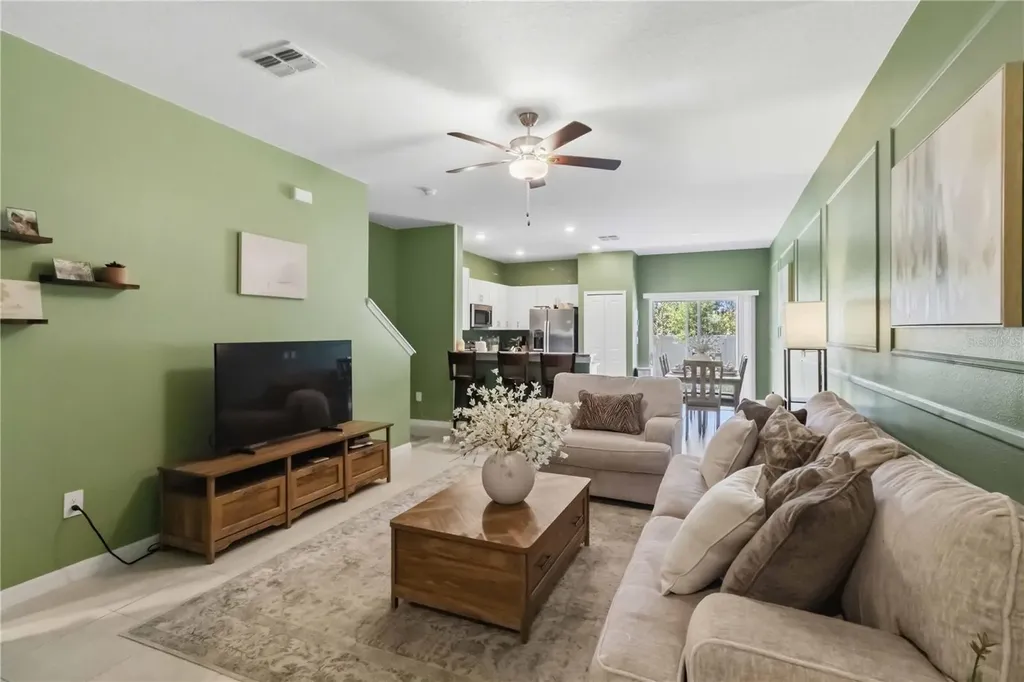 2549 Sunray Venus Way Ruskin FL 33570