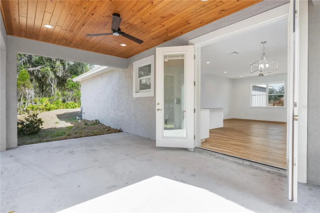 210 Paradise Drive Deland FL 32720
