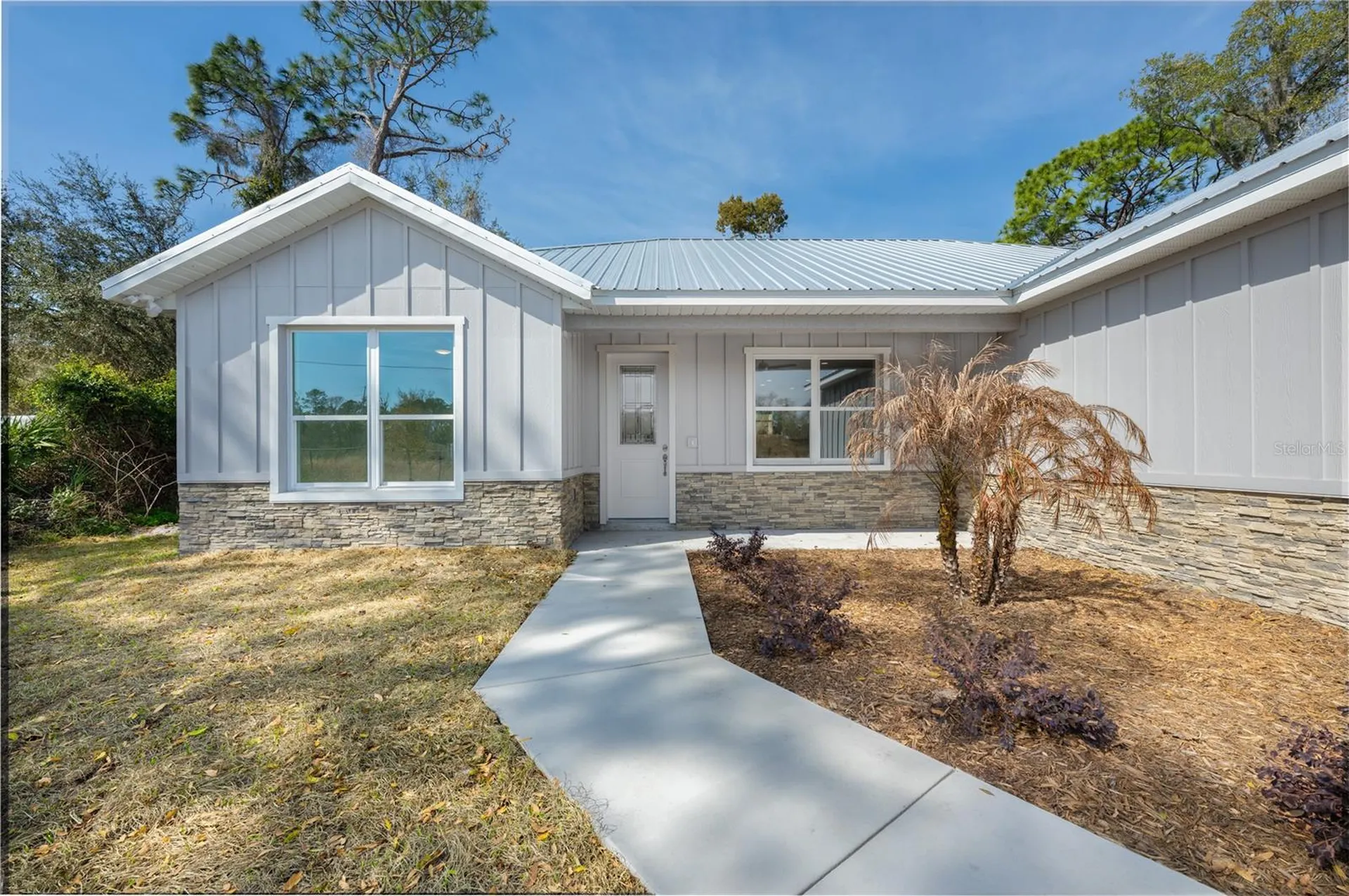 210 Paradise Drive Deland FL 32720