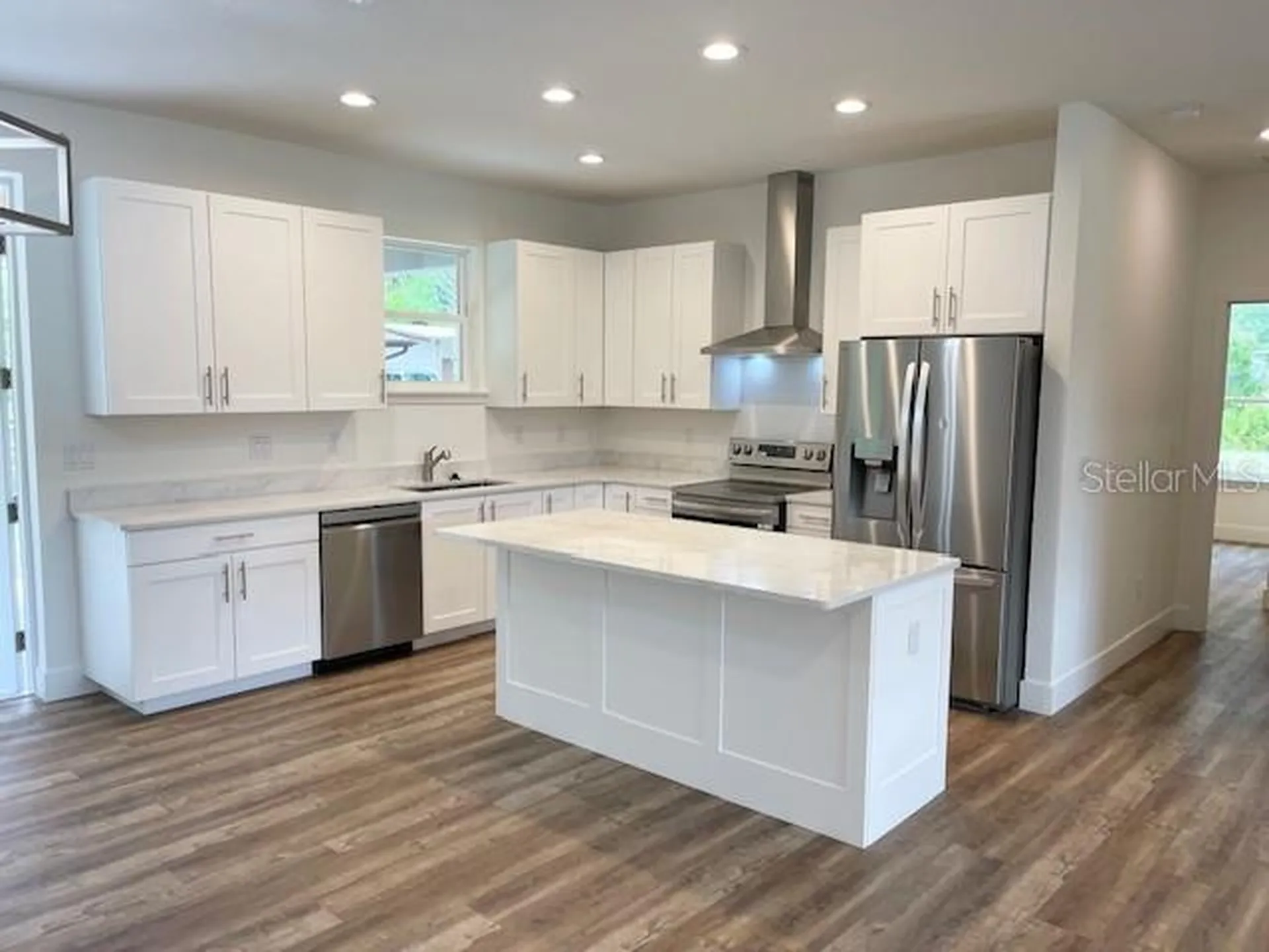 210 Paradise Drive Deland FL 32720