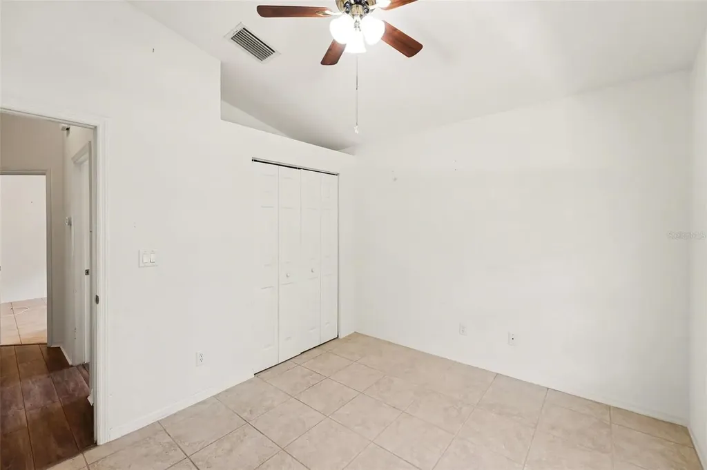 447 Dixie Highway Tarpon Springs FL 34689