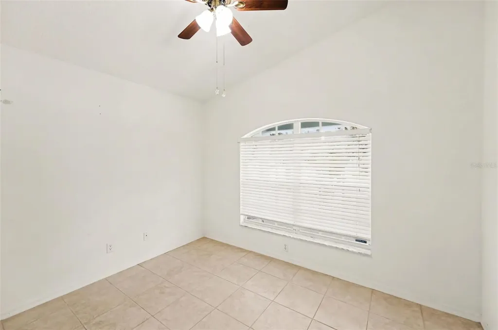 447 Dixie Highway Tarpon Springs FL 34689